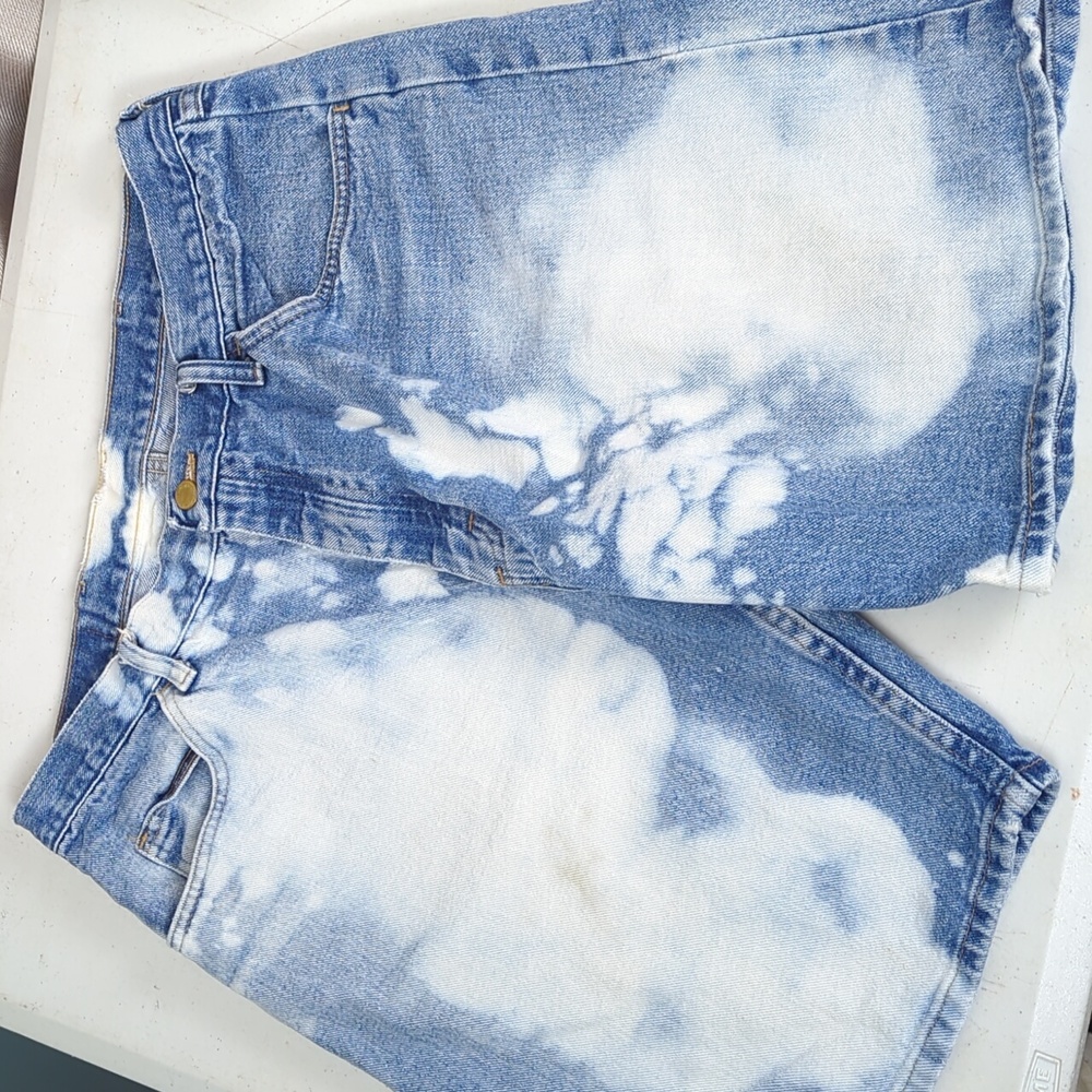 Men's 36 Bleached Denim Shorts